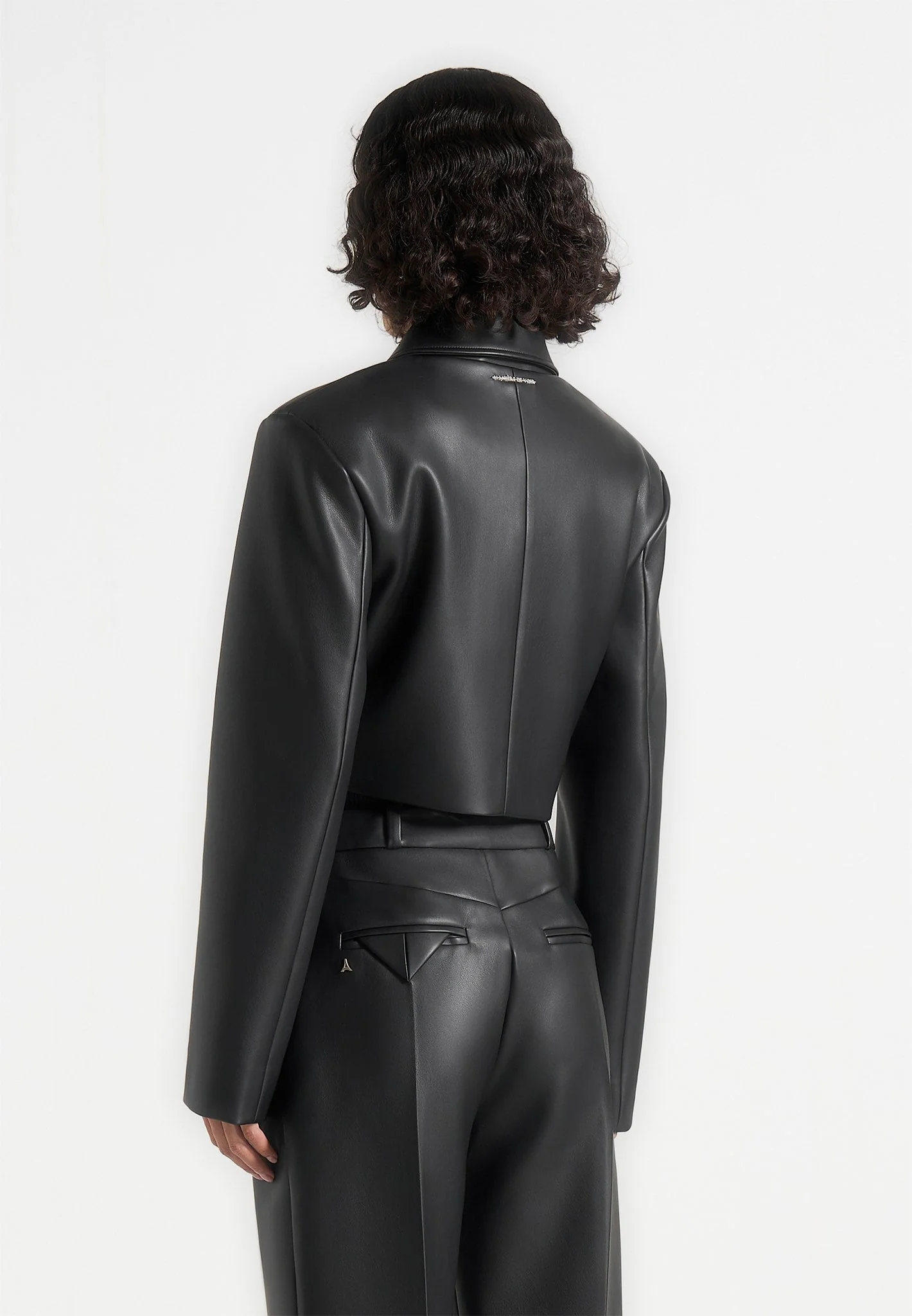 Ania - Wide Shoulder Leather Jacket - Black – Image 6