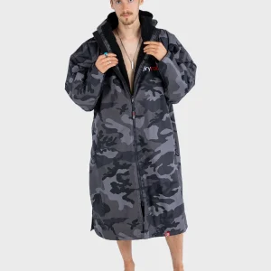 Black Camo Advance Changing Robe