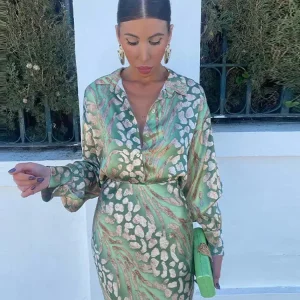 Annick | Ensemble Chemisier-Année en Satin de Luxe