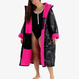Black Camo Pink Advance Changing Robe